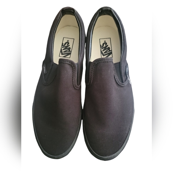 Vans Men's Classic Slip On Sneaker Size 9 New without Box. Never Worn - Picture 2 of 6